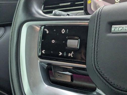 Fuji White 2023 Land Rover Range Rover P400 SE