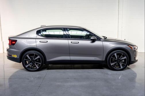 2022 Polestar 2 Long Range Dual Motor