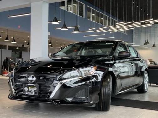 2025 Nissan Altima S FWD