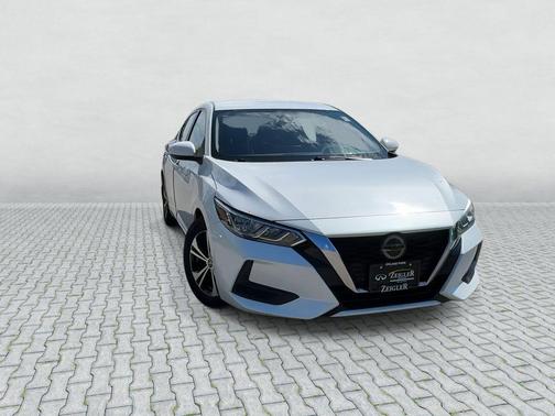Aspen White Tricoat 2023 Nissan Sentra SV
