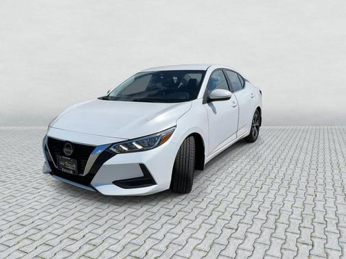 Aspen White Tricoat 2023 Nissan Sentra SV