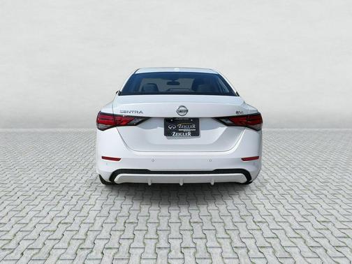 Aspen White Tricoat 2023 Nissan Sentra SV