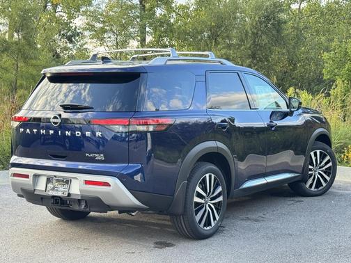 2025 Nissan Pathfinder Platinum 4WD