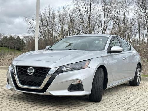 2022 Nissan Altima S FWD