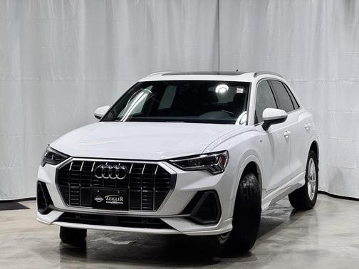 2023 Audi Q3 Premium 45 TFSI S line quattro Tiptronic