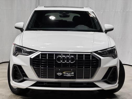 2023 Audi Q3 Premium 45 TFSI S line quattro Tiptronic