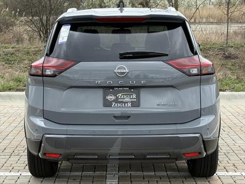 2025 Nissan Rogue SL