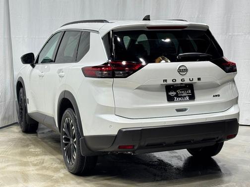 2026 Nissan Rogue DARK ARMOR AWD