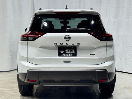 2026 Nissan Rogue DARK ARMOR AWD