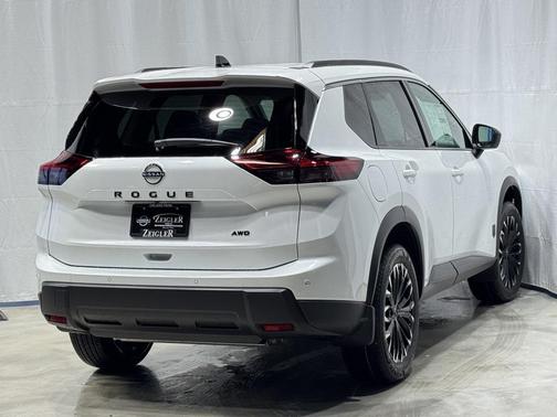 2026 Nissan Rogue DARK ARMOR AWD