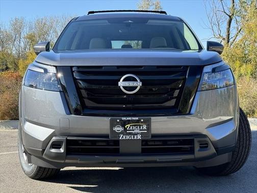 2025 Nissan Pathfinder SV 4WD