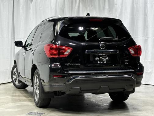 2020 Nissan Pathfinder SV 4WD