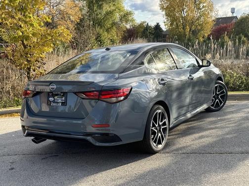 2025 Nissan Sentra SR