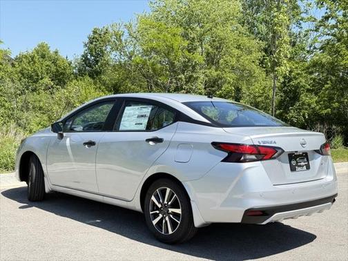2025 Nissan Versa 1.6 S