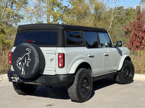 2022 Ford Bronco Outer Banks