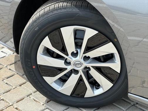 2025 Nissan Altima S FWD