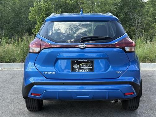 2022 Nissan Kicks SV