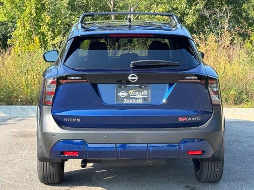 2026 Nissan Kicks SR