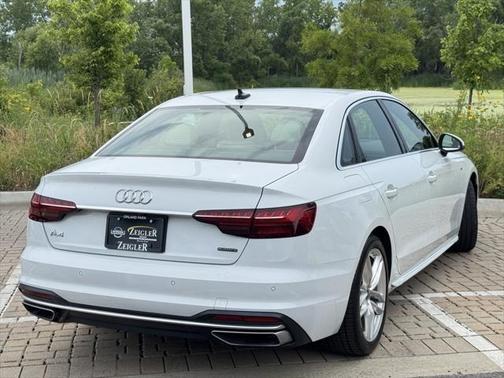 2022 Audi A4 45 S line Premium Plus