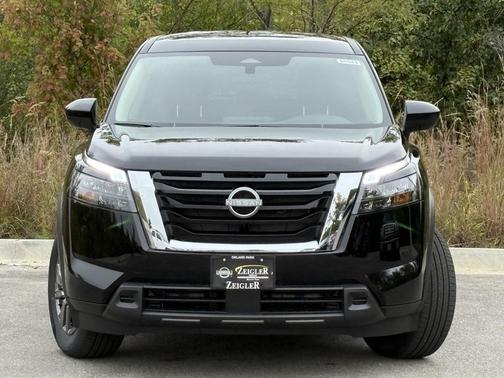 2025 Nissan Pathfinder S 4WD
