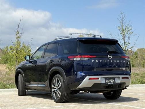 2022 Nissan Pathfinder Platinum 4WD