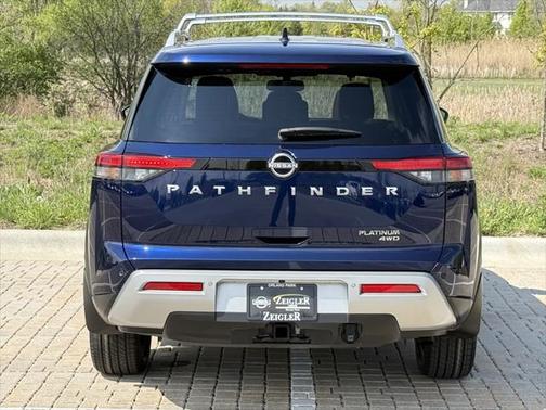 2022 Nissan Pathfinder Platinum 4WD