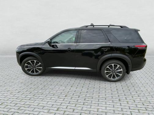 Super Black 2026 Nissan Pathfinder Platinum