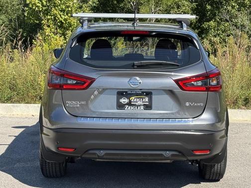 2021 Nissan Rogue Sport SV