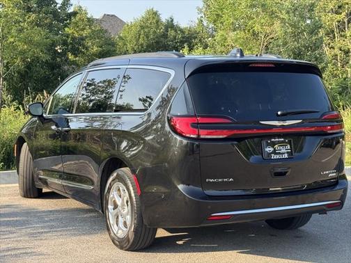 2022 Chrysler Pacifica Limited