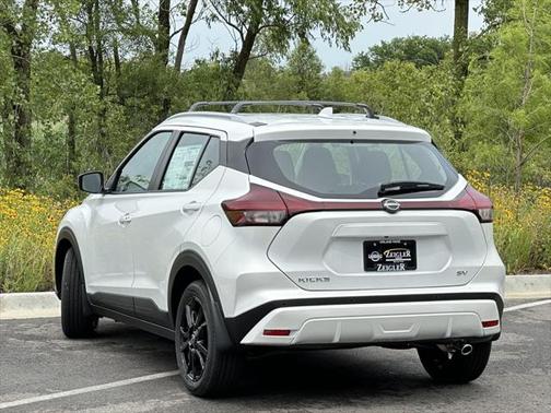 2024 Nissan Kicks SV