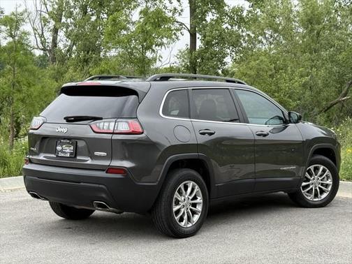 2022 Jeep Cherokee Latitude Lux