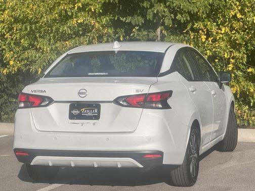 2023 Nissan Versa 1.6 SV
