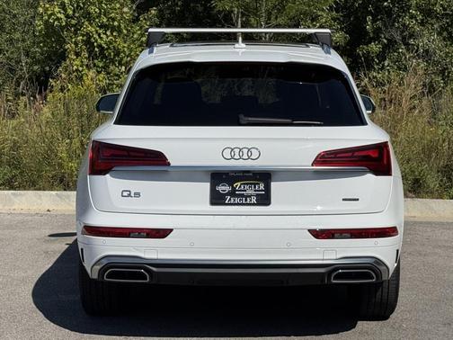 2023 Audi Q5 45 S line Premium Plus