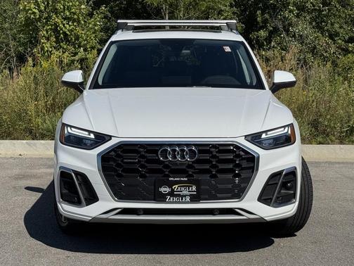 2023 Audi Q5 45 S line Premium Plus