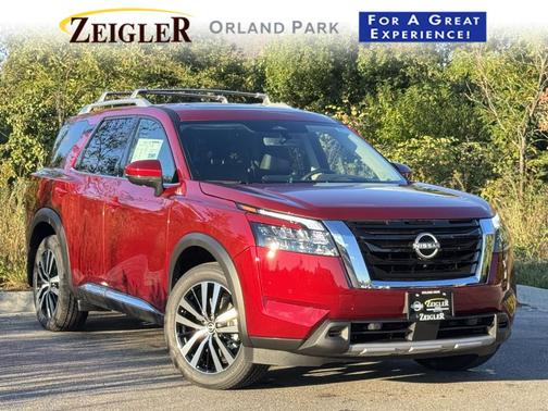 2025 Nissan Pathfinder Platinum 4WD