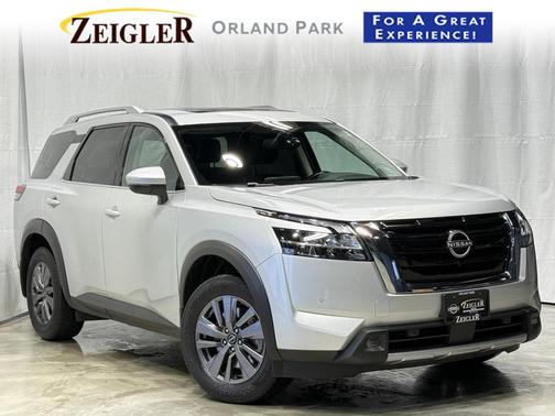 2022 Nissan Pathfinder SL 4WD
