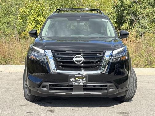 2025 Nissan Pathfinder SV 4WD