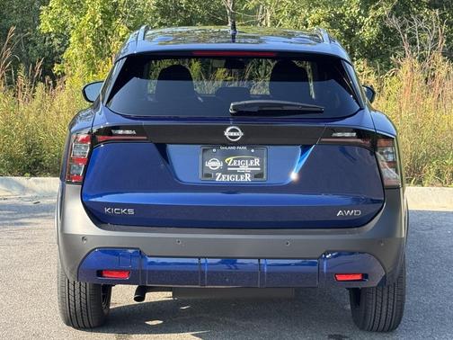 2026 Nissan Kicks SV