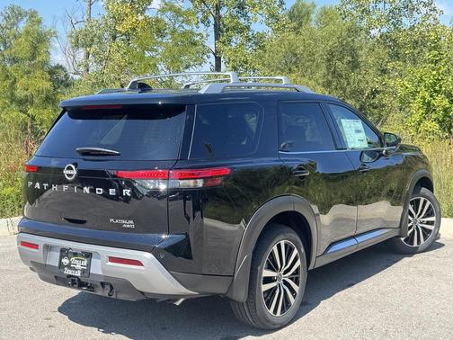 2025 Nissan Pathfinder Platinum 4WD
