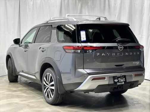 2025 Nissan Pathfinder Platinum 4WD