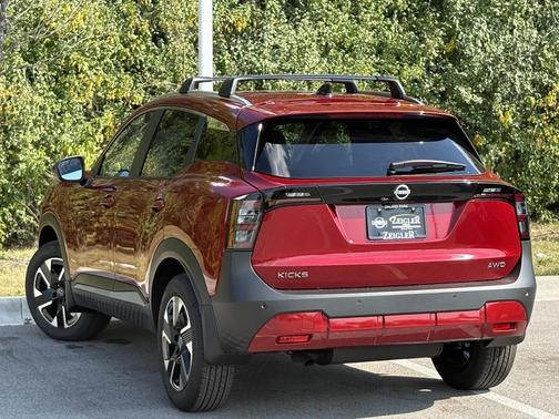 2026 Nissan Kicks SV