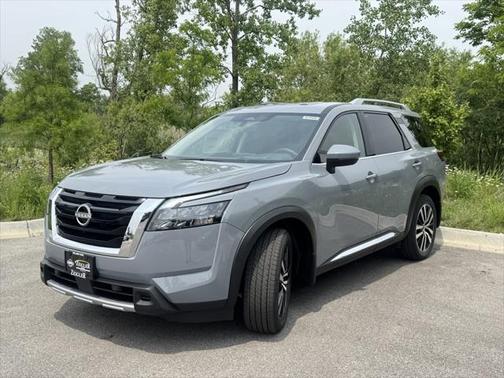 2025 Nissan Pathfinder Platinum 4WD