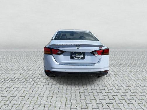 Gray Sky Pearl 2023 Nissan Altima 2.5 SR