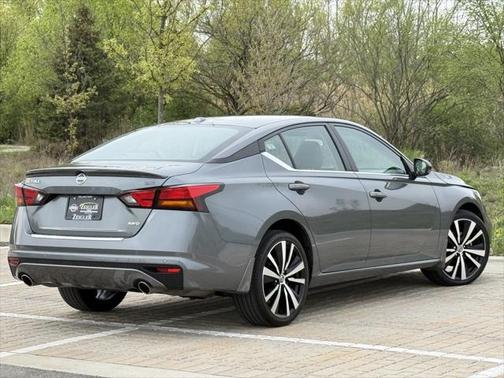 2021 Nissan Altima SR Intelligent AWD