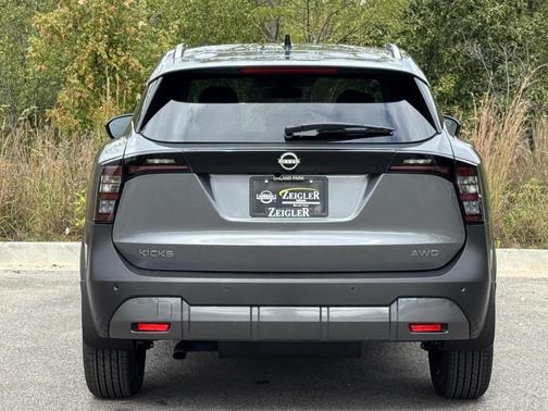 2026 Nissan Kicks SV