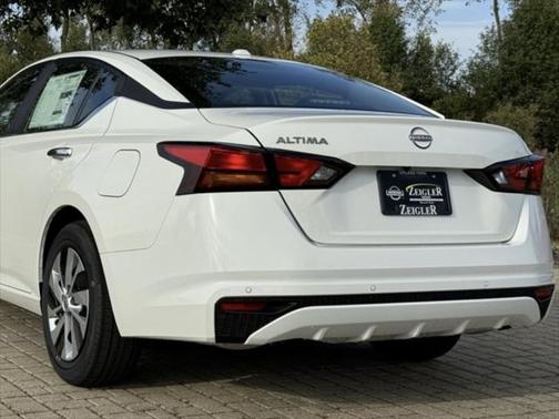 2025 Nissan Altima S FWD