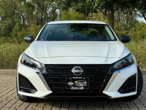 2025 Nissan Altima S FWD