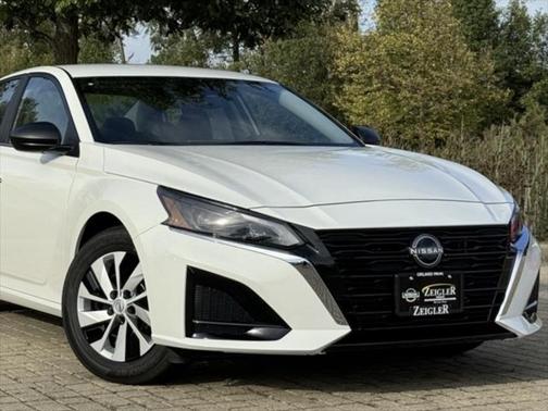 2025 Nissan Altima S FWD
