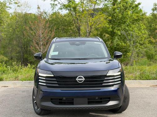 Deep Blue Pearl 2026 Nissan Kicks SV