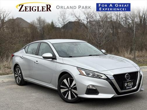 2022 Nissan Altima 2.5 SV